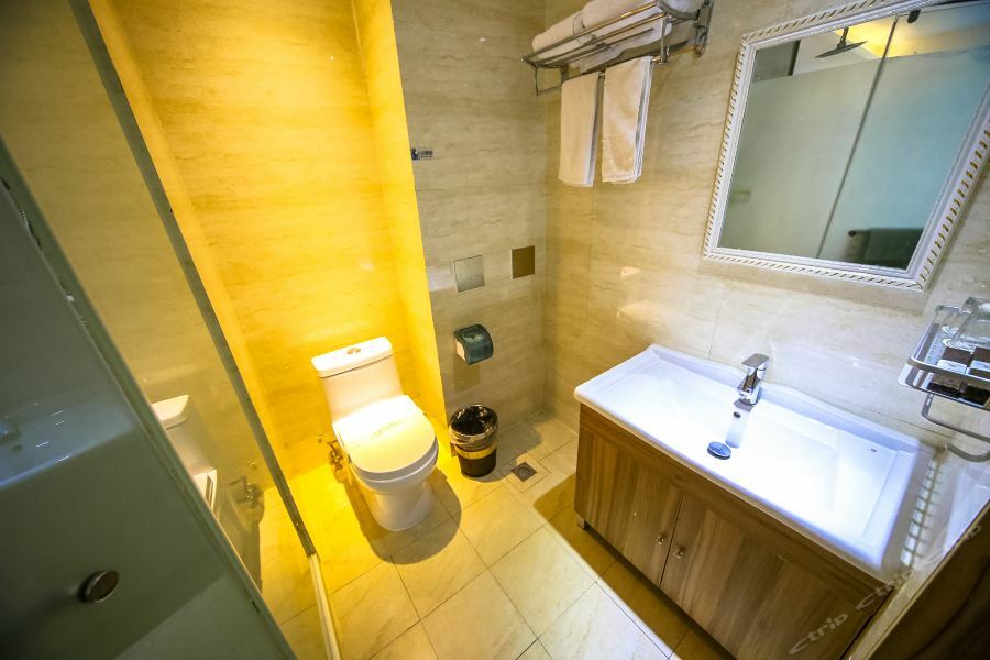 Fulinmen Business Hotel Шаосин Екстериор снимка