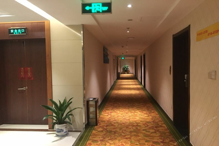 Fulinmen Business Hotel Шаосин Екстериор снимка